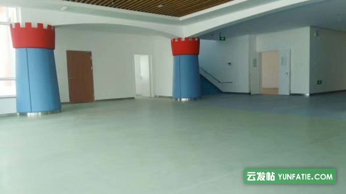 德州学校发泡底塑胶地板包工包料价格