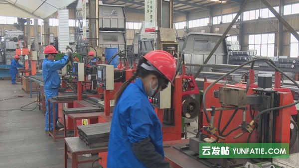轮毂厂家直销_汽车钢圈_巨国机械_叉车前轮8.0－15